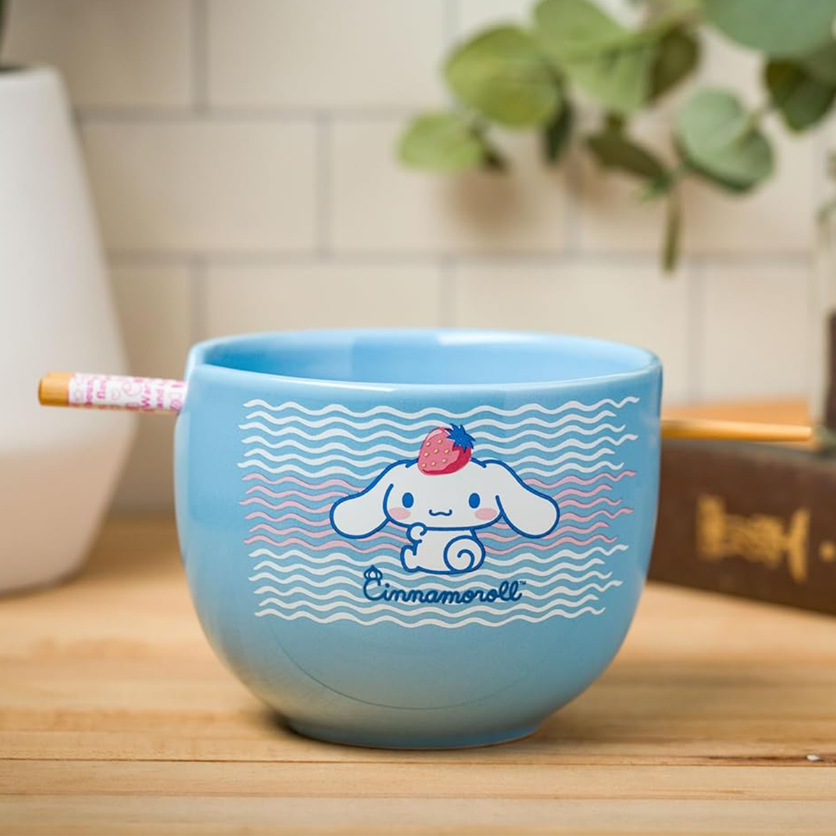 Cinnamoroll Ceramic Ramen Bowl and Chopstick Set (Strawberry Pose) Home Goods Silver Buffalo   