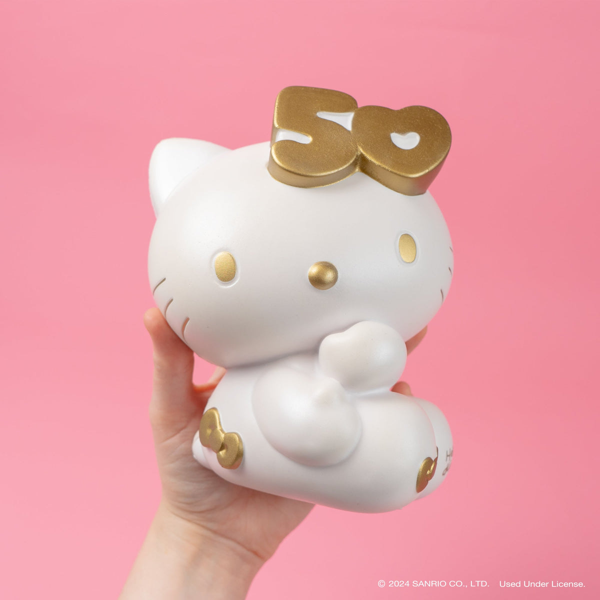 Hello Kitty 50th Anniversary Gold Jumbo SquiSHU Toys&amp;Games Hamee.com - Hamee US   