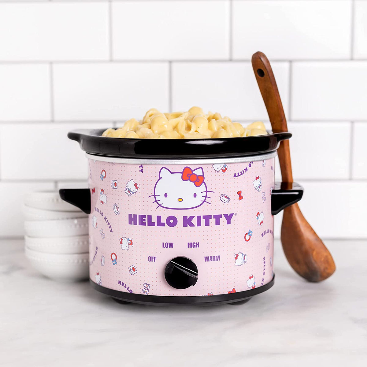 Perfect cool day for a warm apple crisp in my Hello Kitty Crockpot. : r/ HelloKitty