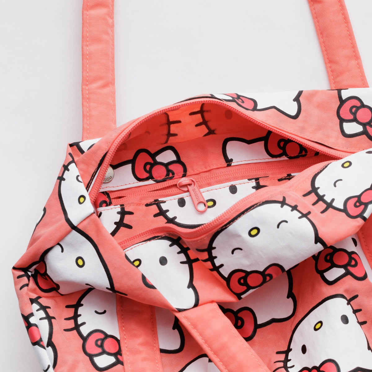 Hello Kitty Purse  Hello kitty purse, Vintage outfits, Hello kitty
